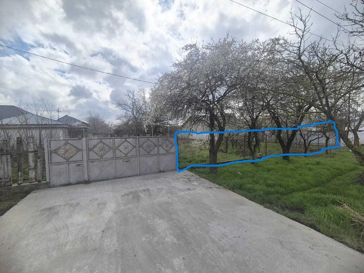 Vand Teren intravilan 1500 mp, Liesti (Sat Serbanesti) Toate utilitatile la poarta - 1