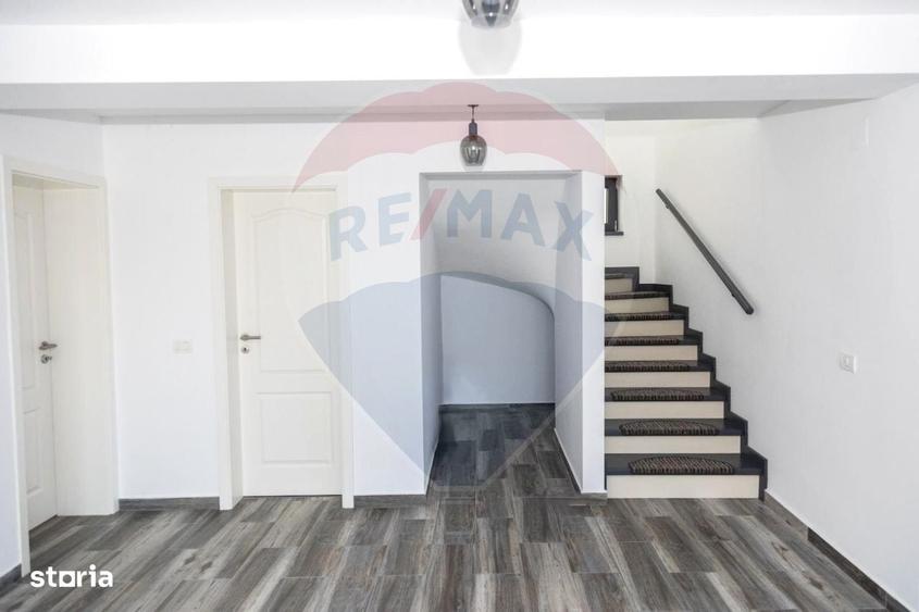 Casa Spatioasa Si Eficienta Energetic| 205Mp| Comision 0%| 5 Camere - 13