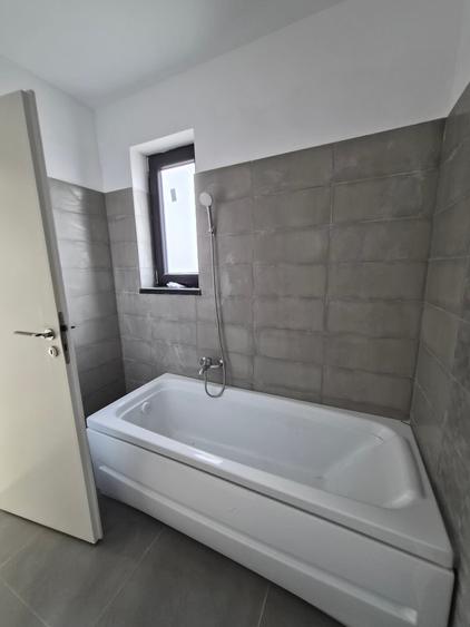 Casă individuală cu 3 camere cu Teren 250 Mp în Central