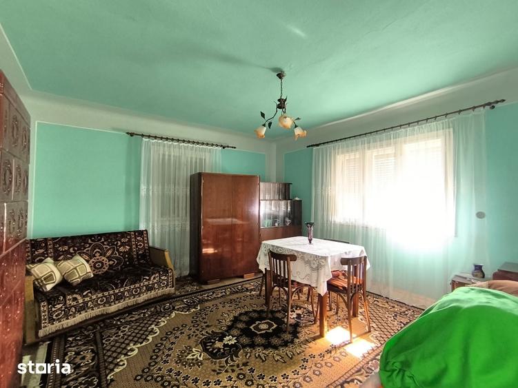 Casă cu 3 camere cu Teren 3200 Mp în Meseșenii de Jos