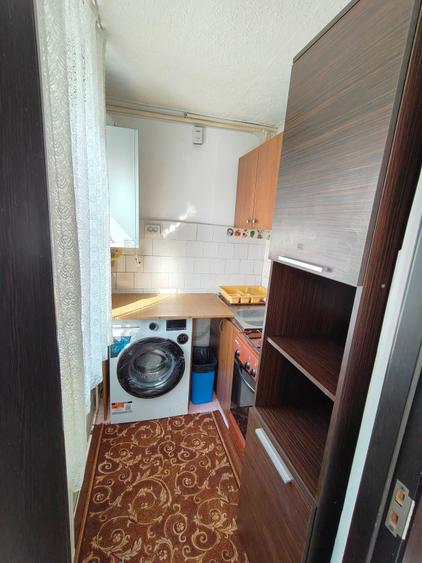 Apartament cu 2 camere semidecomandat în Piscoiu