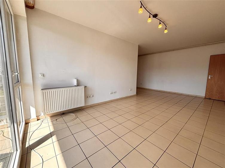 Apartament cu 3 camere decomandat în Avantgarden