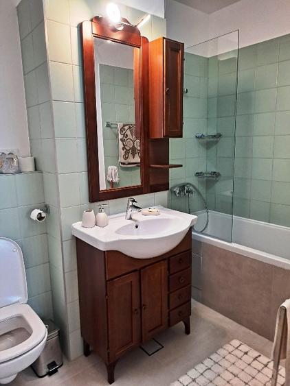 Apartament cu 2 camere semidecomandat în Take Ionescu