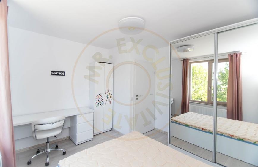 Duplex cu 4 camere cu Canalizare în Trivale