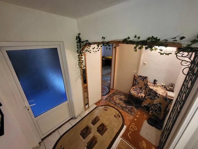 Apartament cu 4 camere decomandat în Mărăști