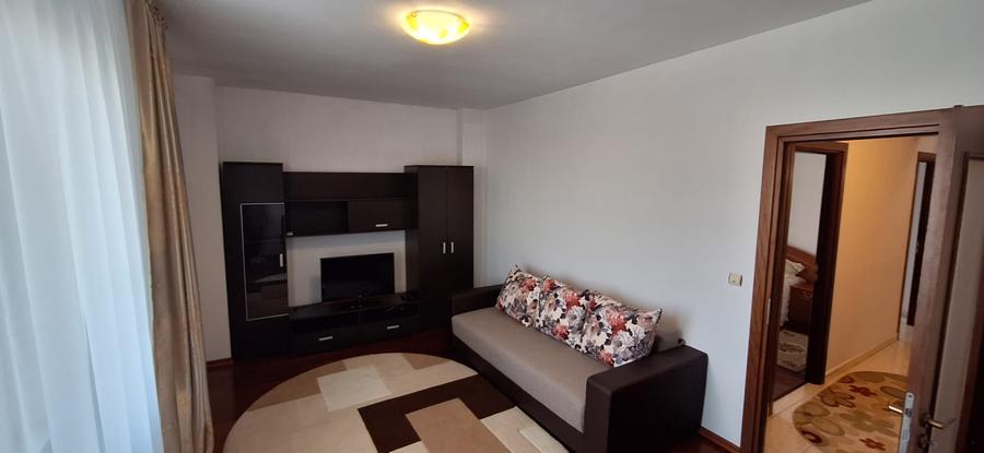 Apartament cu 2 camere decomandat în Titan