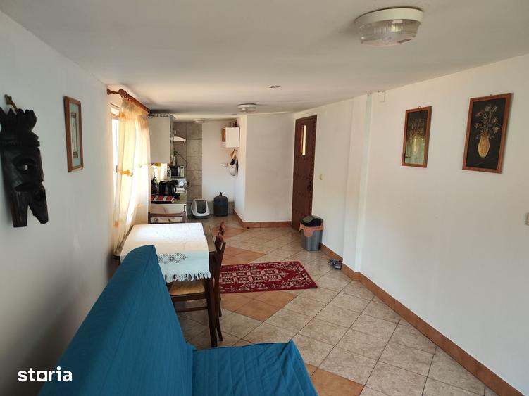 Casă cu 4 camere cu Teren 817 Mp în Gura Vadului