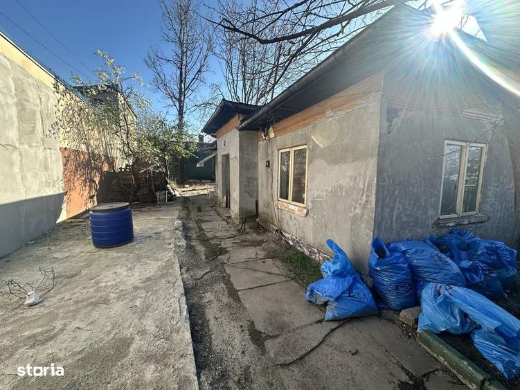 Casă cu 3 camere în Rahova