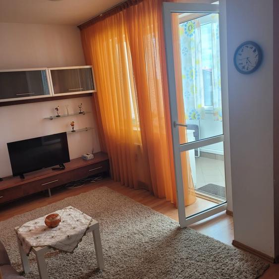 Garsonieră decomandată în Valea Oltului