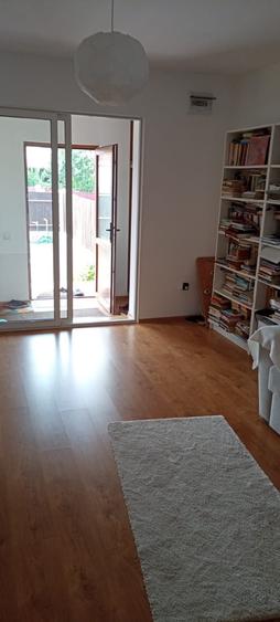Casă cu 3 camere în Sânpetru