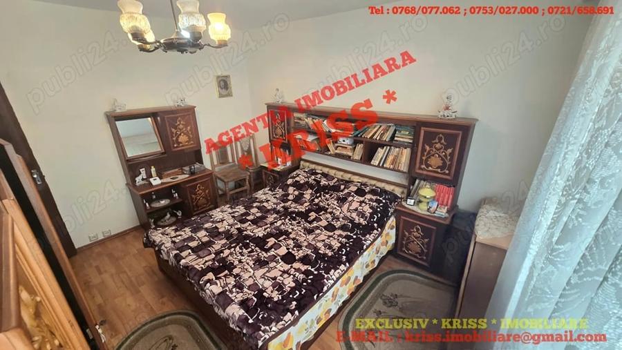 Apartament cu 3 camere decomandat în Găvana