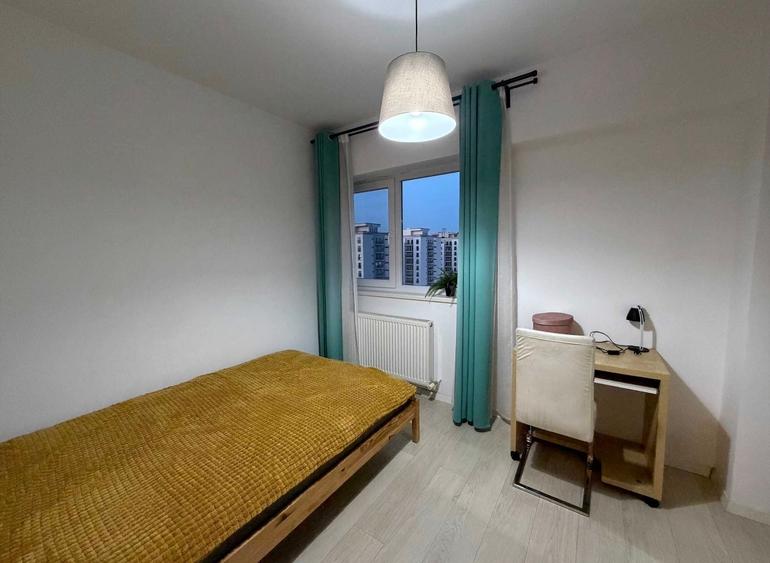 Apartament cu 3 camere decomandat, mobilat în Brâncoveanu