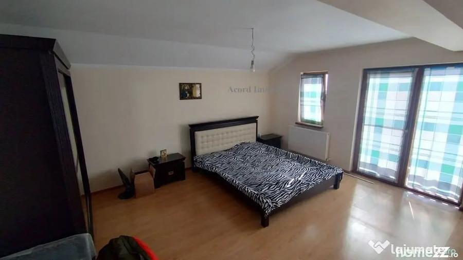 Casă cu 5 camere cu Teren 440 Mp în Valu lui Traian