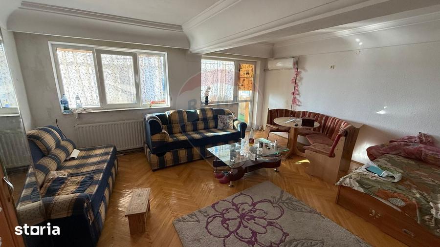 Apartament cu 4 camere în Central