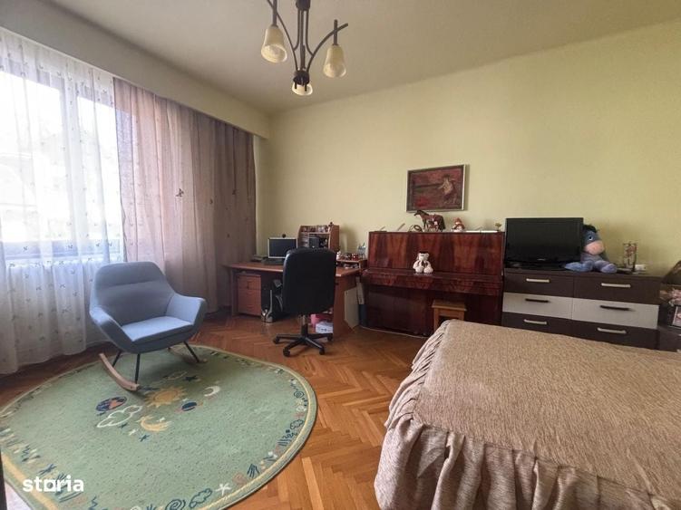 Casă cu 3 camere cu Teren 327 Mp în Orașul Vechi