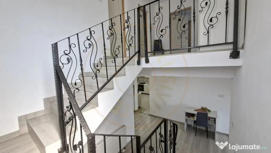 Casă cu 7 camere cu Teren 1200 Mp în Budeasa