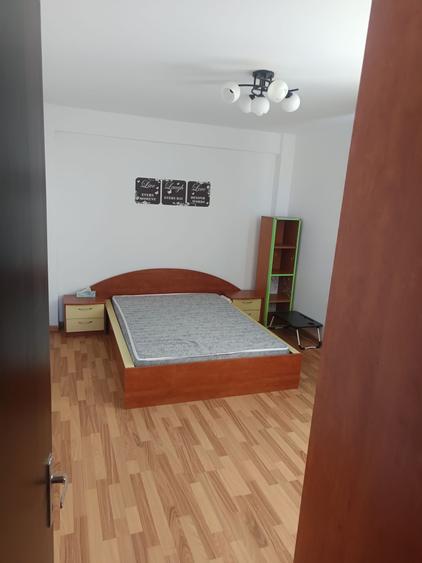Apartament cu 2 camere în Runcu