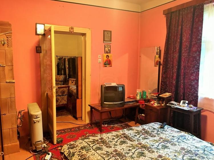 Casă individuală cu 4 camere în Central