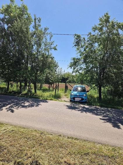 Teren de 1211 mp, în Rași