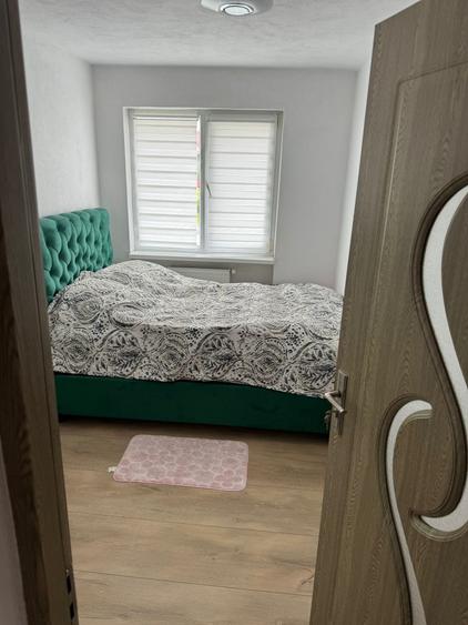 Apartament cu 3 camere semidecomandat, mobilat în Sud-Est
