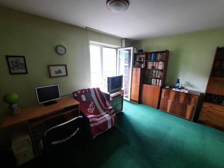 Duplex cu 5 camere cu Canalizare în Gruia
