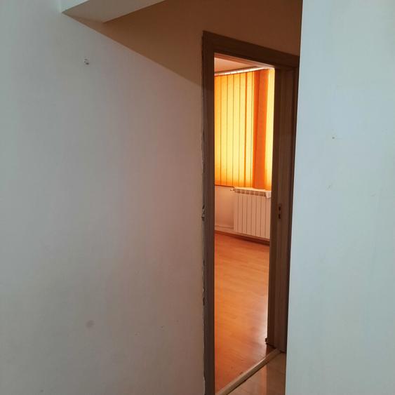 Apartament cu 4 camere decomandat în Virtuții