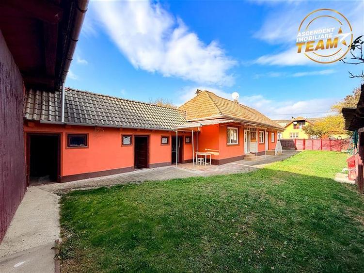 Casă individuală cu 2 camere cu Teren 1169 Mp în Zagon