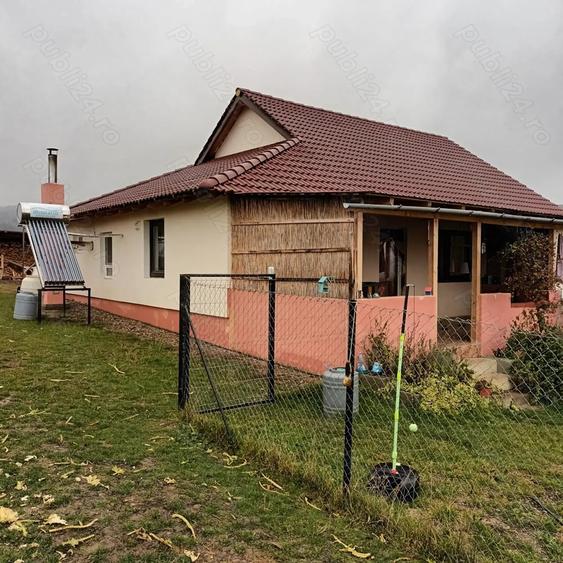 Casă cu 4 camere în Arghira