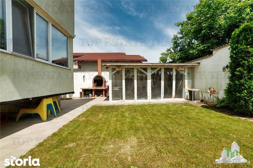Casă cu 10 camere cu Teren 530 Mp în Agigea