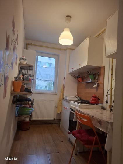 Apartament cu 3 camere în Intim
