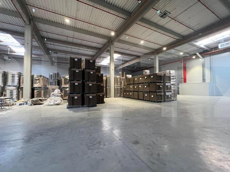 Spațiu industrial, de 1,500 mp, în Apahida