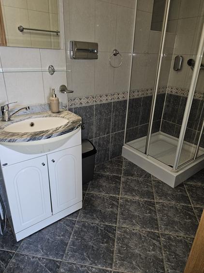 Apartament cu 2 camere decomandat în P-ța Unirii