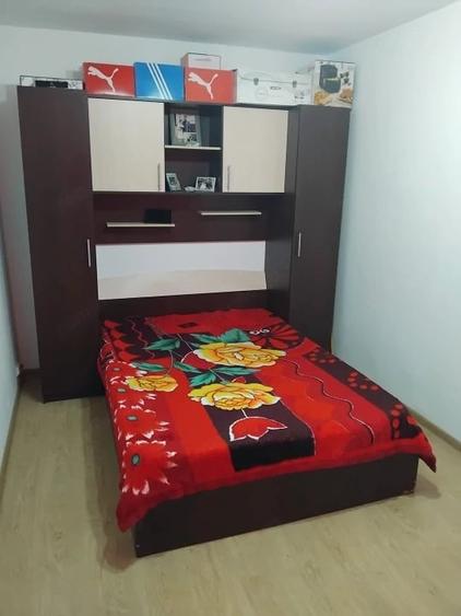 Vand apartament Craiovita Noua - 6