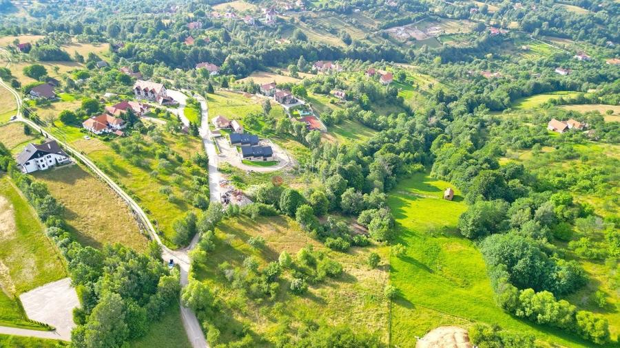 Teren Construcții intravilan de 2307 mp, în Bran