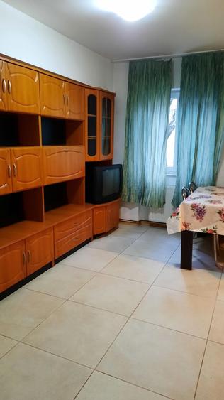 Vand apartament cu 2 camere din 3 in Arad. Zona centrala Et.2. Renovat. Suma de 110000 euro - 6