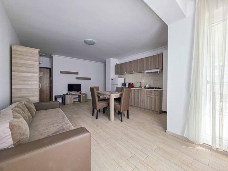 Apartament cu 2 camere semidecomandat în Mamaia-Sat