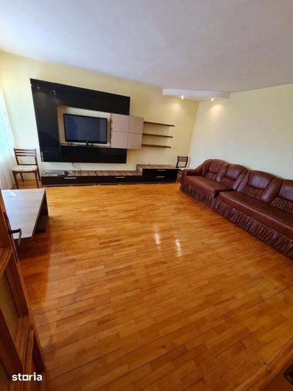 Casă cu 5 camere cu Teren 154 Mp în Central