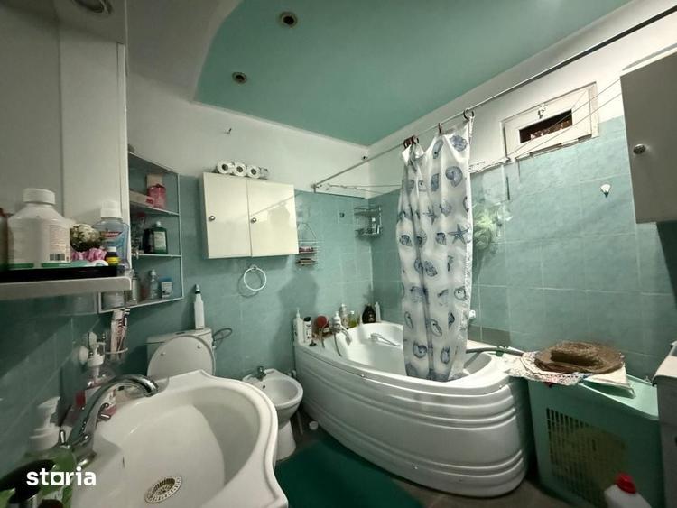 Casă cu 4 camere cu Teren 814 Mp în Brestei