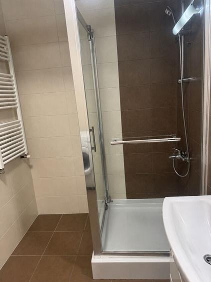 Apartament cu 2 camere semidecomandat, mobilat în Bună Ziua