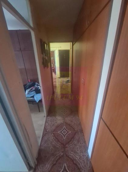 Apartament cu 3 camere decomandat în Câmpina