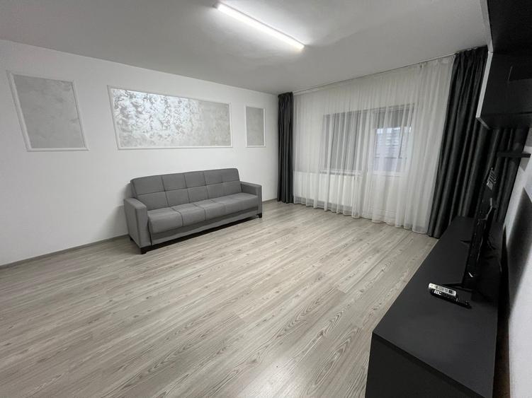 Apartament cu 2 camere decomandat, mobilat în Micro 17