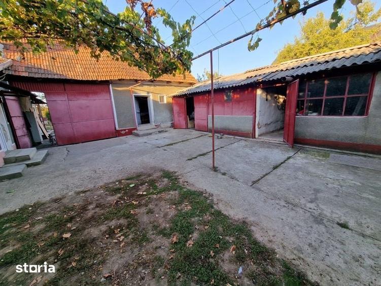 Casă cu 4 camere cu Teren 120 Mp în Saca