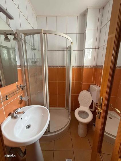 Casă cu 4 camere cu Teren 280 Mp în Central