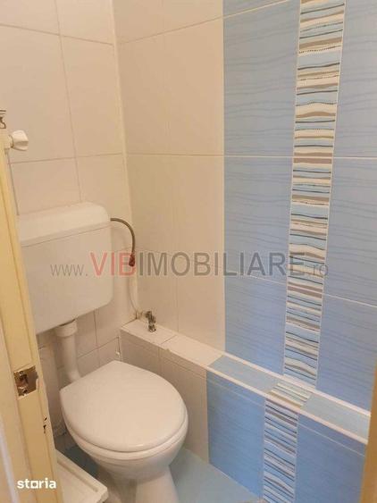 Apartament cu 3 camere decomandat, mobilat în Centrul Civic