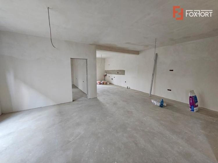 Duplex cu 4 camere cu Canalizare în Giroc