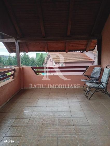 Casă cu 4 camere în Paleu