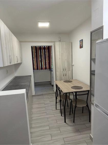 Apartament cu 2 camere decomandat în Hipodrom
