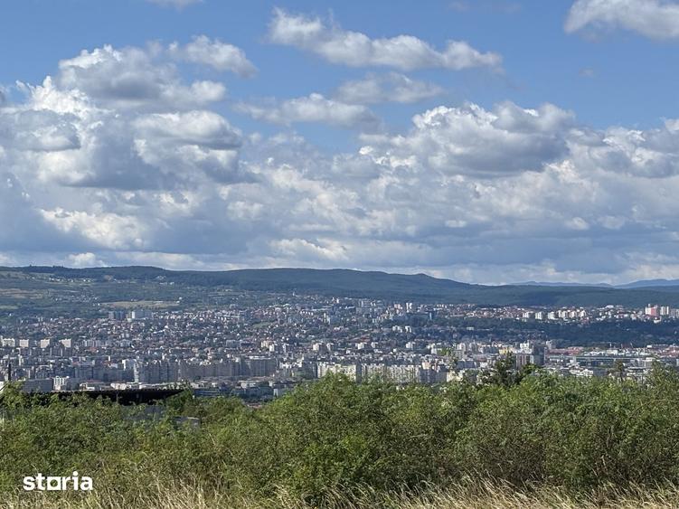 Teren de 650 mp, în Iris