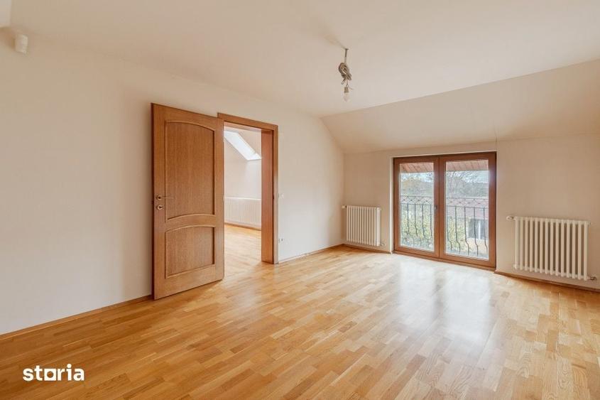 Casă cu Teren 566 Mp în Borș