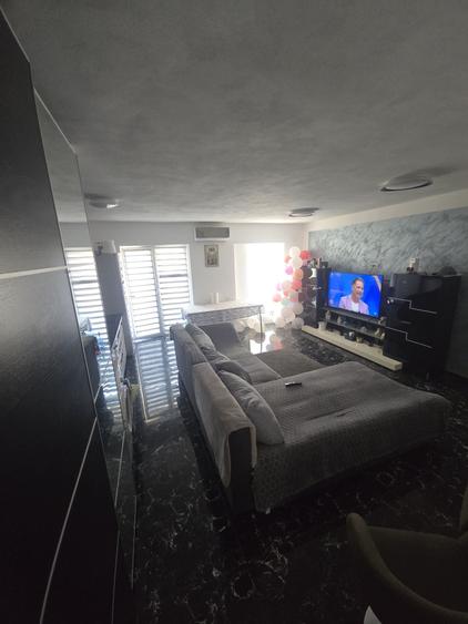 Casă cu 2 camere cu Teren 100 Mp în Central